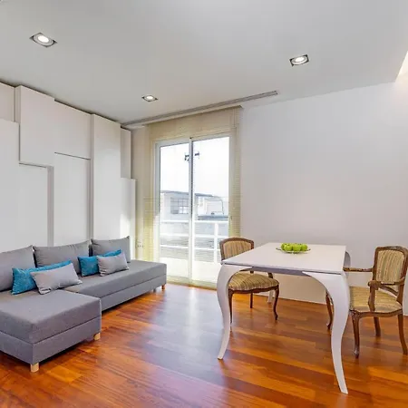 Urban Downtown Apartment